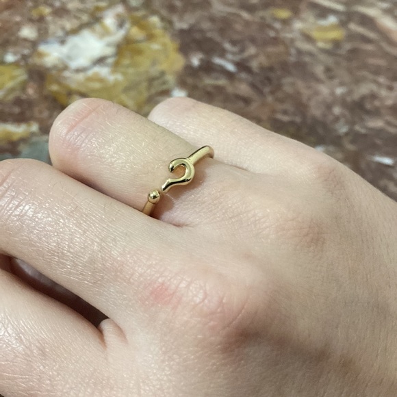 Set of 4 Gold-Colored Metal Rings with Punctuation Marks - Picture 9 of 9